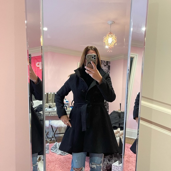 BB Dakota Jackets & Blazers - Gently used , black coat